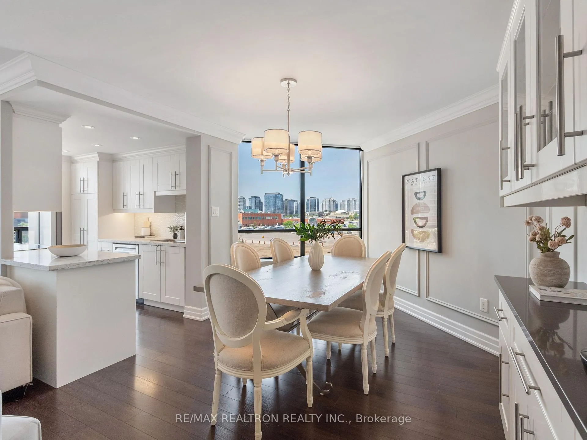 Photo 8 of Unit 503, 7460 Bathurst Street, Vaughan, Brownridge — HOMEH