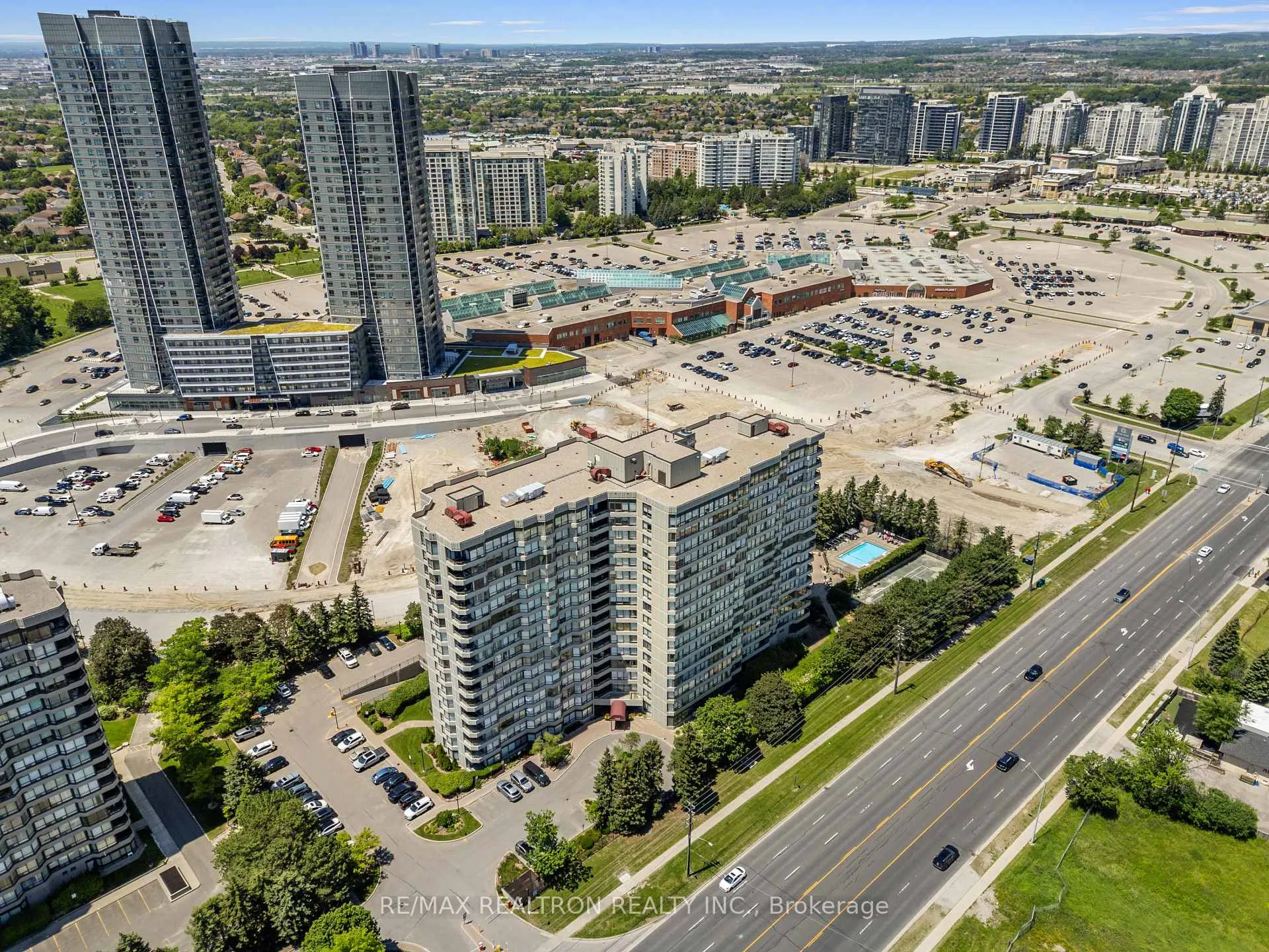 Photo 31 of Unit 503, 7460 Bathurst Street, Vaughan, Brownridge — HOMEH