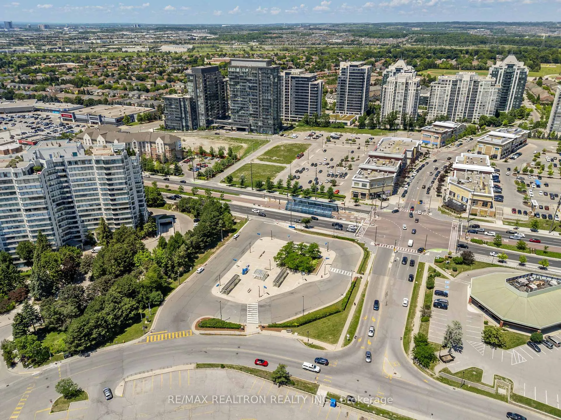 Photo 33 of Unit 503, 7460 Bathurst Street, Vaughan, Brownridge — HOMEH