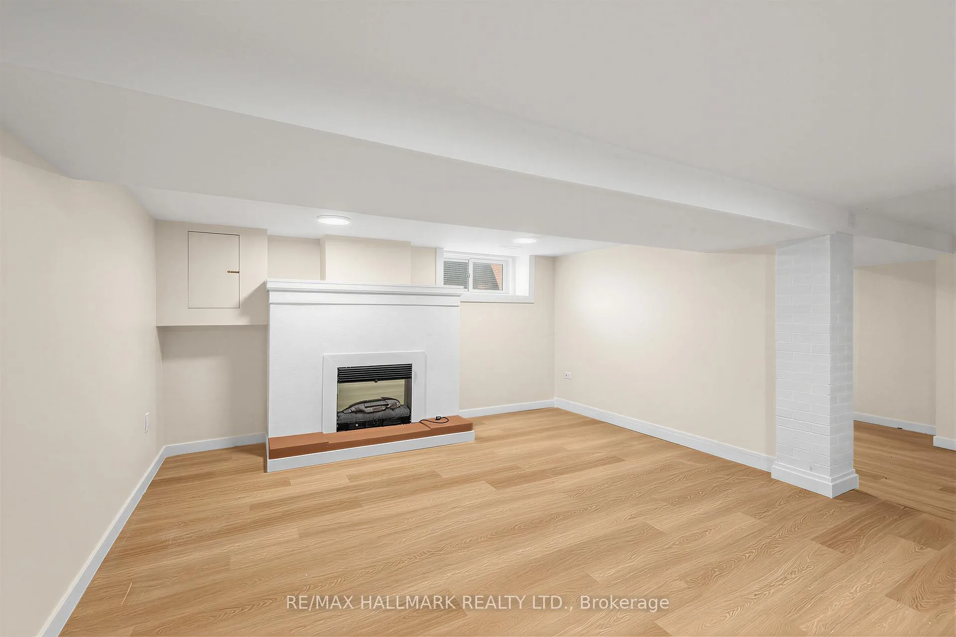 Photo 22 of 970 Cosburn Avenue, Toronto, Woodbine-Lumsden — HOMEH