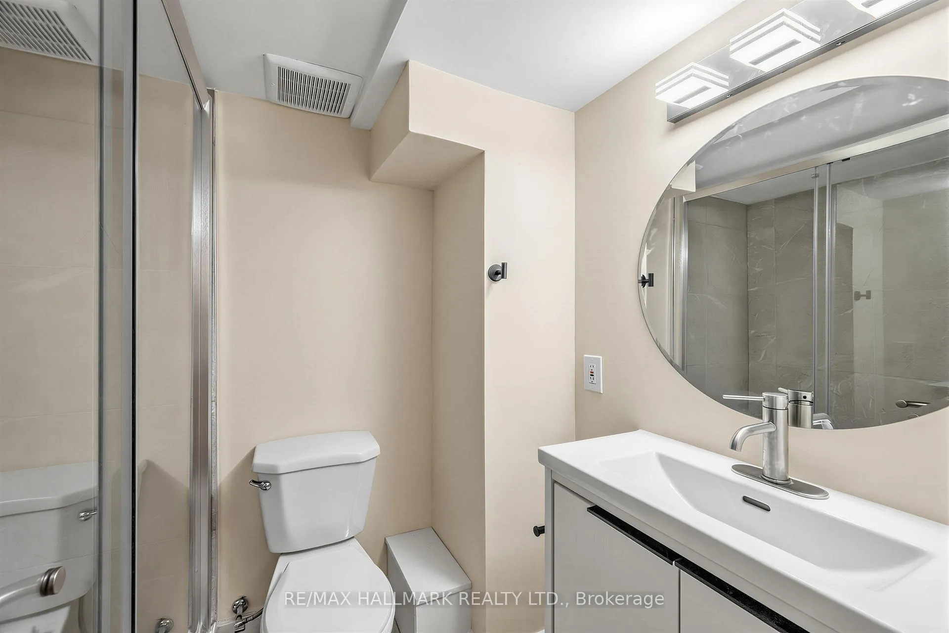 Photo 28 of 970 Cosburn Avenue, Toronto, Woodbine-Lumsden — HOMEH