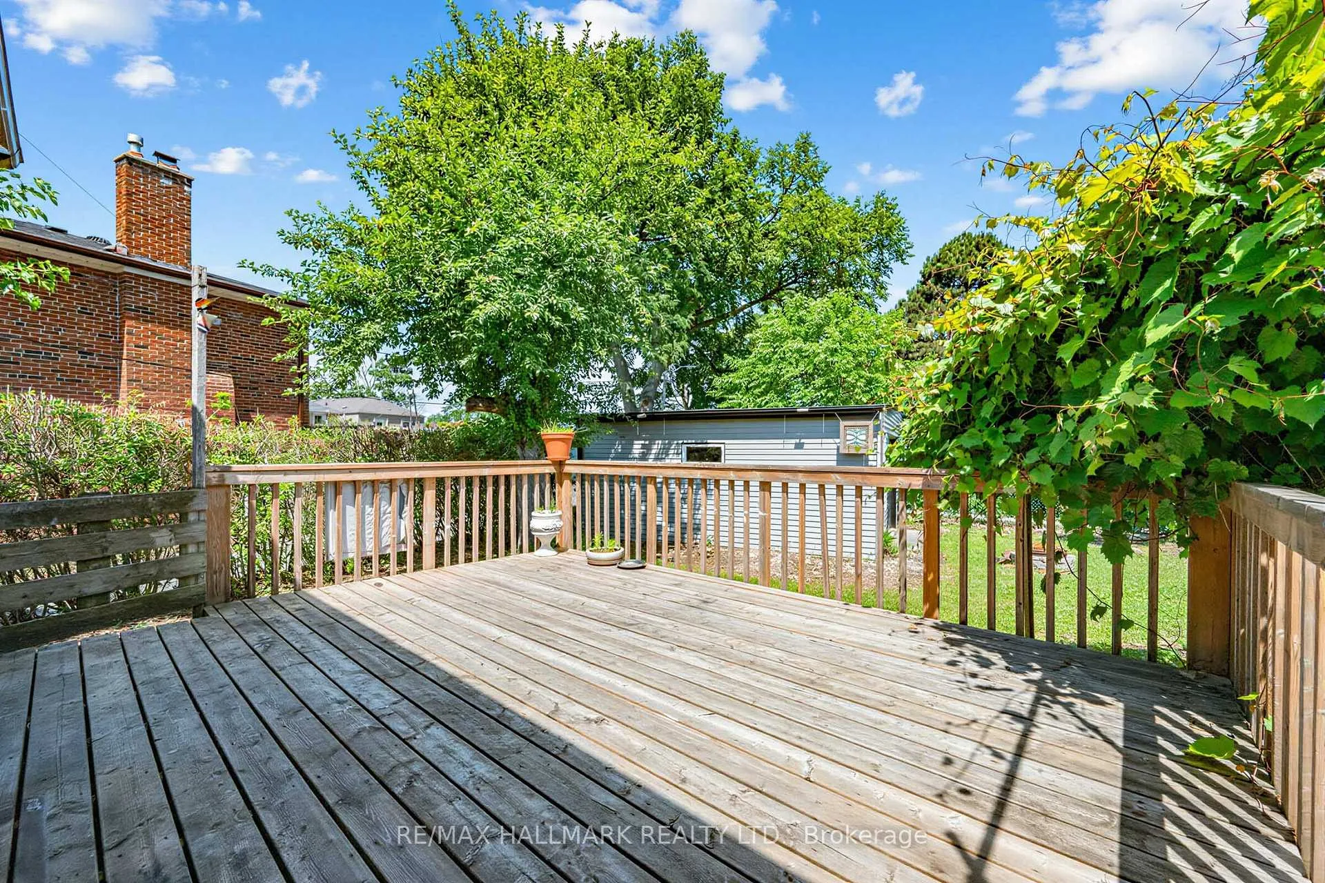 Photo 30 of 970 Cosburn Avenue, Toronto, Woodbine-Lumsden — HOMEH
