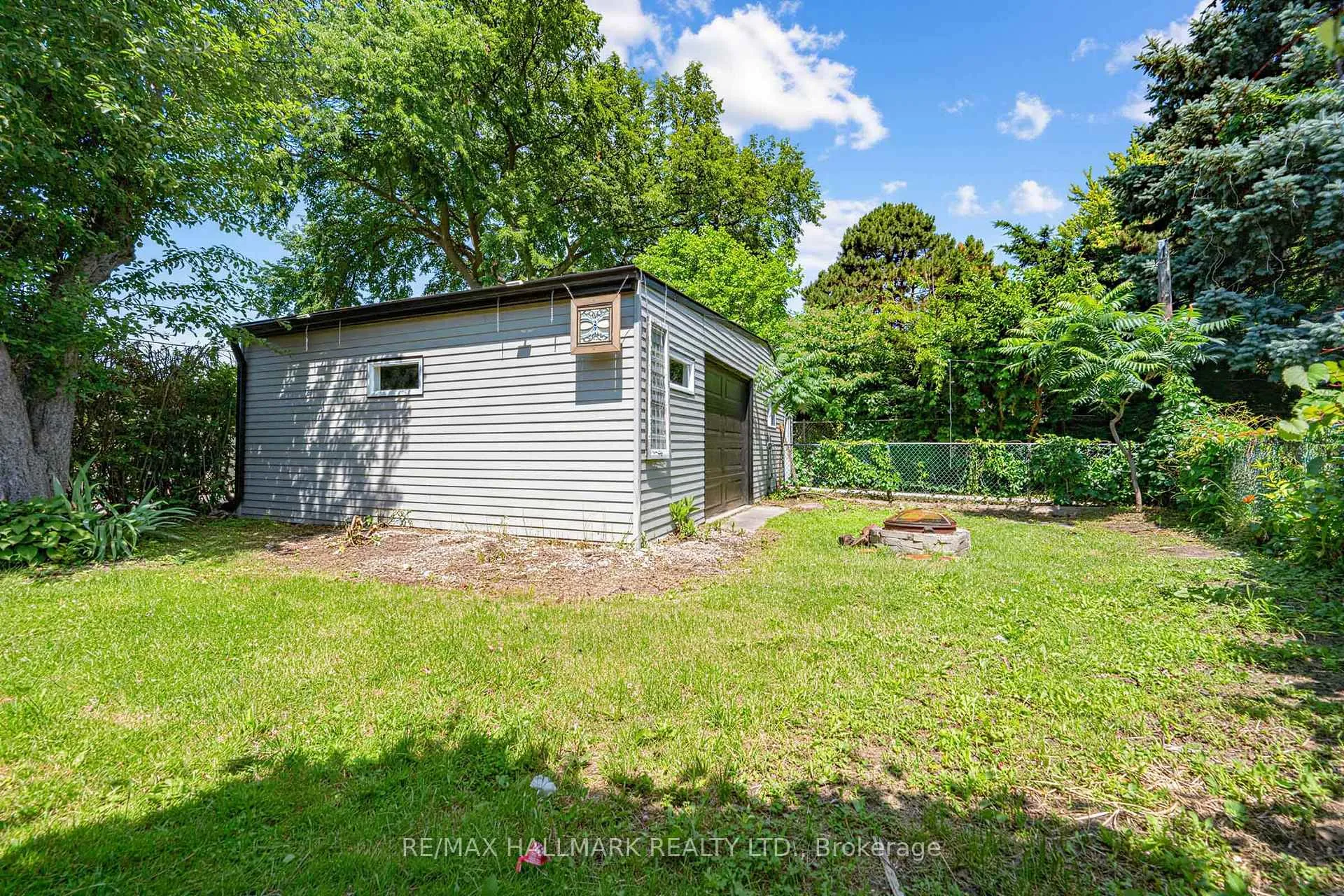 Photo 31 of 970 Cosburn Avenue, Toronto, Woodbine-Lumsden — HOMEH