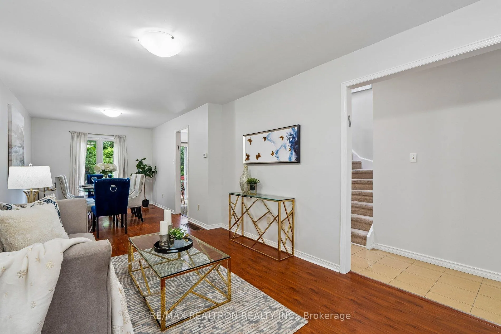 Photo 12 of 41 Thornbury Circle, Vaughan, Crestwood-Springfarm-Yorkhill — HOMEH