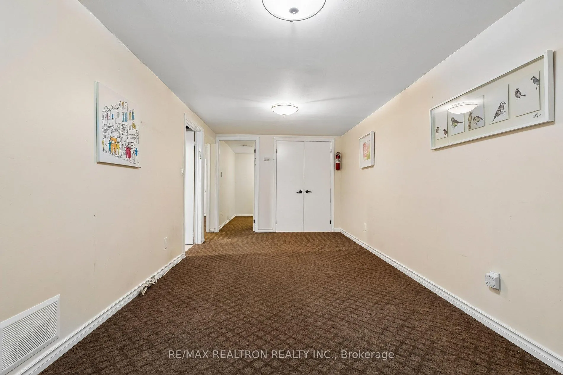 Photo 37 of 41 Thornbury Circle, Vaughan, Crestwood-Springfarm-Yorkhill — HOMEH