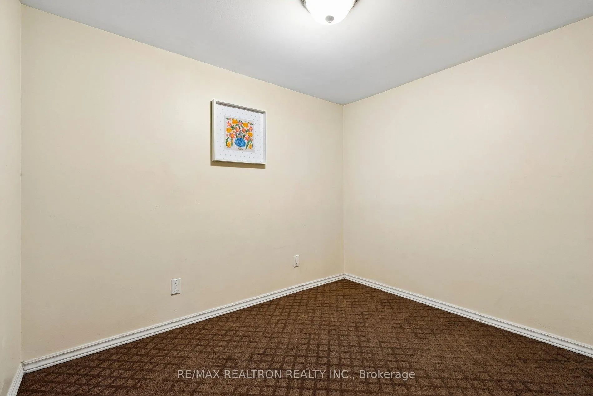 Photo 39 of 41 Thornbury Circle, Vaughan, Crestwood-Springfarm-Yorkhill — HOMEH