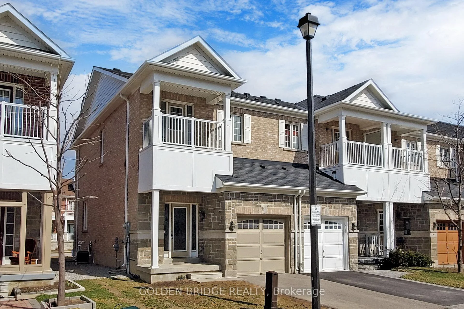 Photo 2 of 166 Verdi Road, Richmond Hill, Oak Ridges — HOMEH