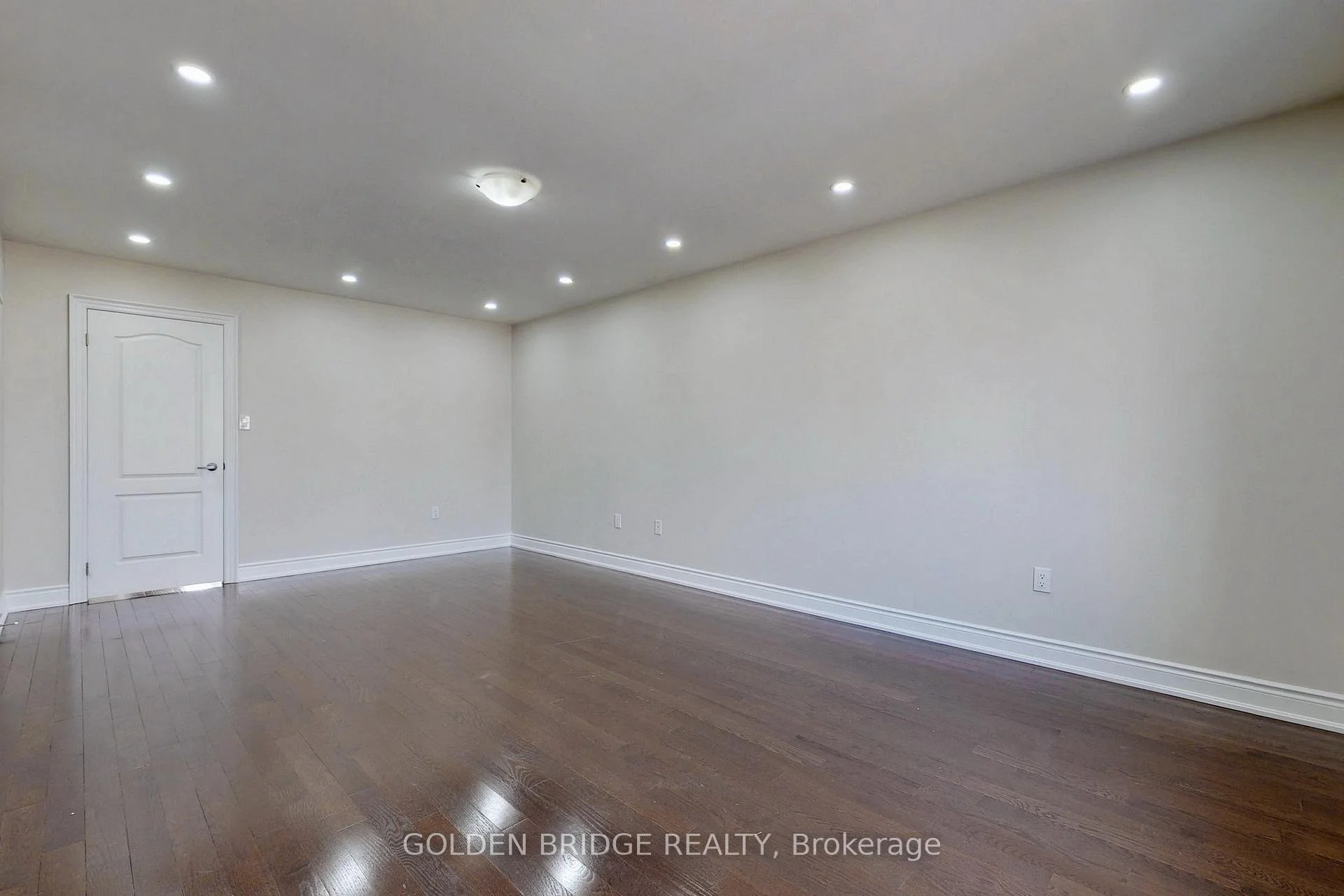 Photo 12 of 166 Verdi Road, Richmond Hill, Oak Ridges — HOMEH