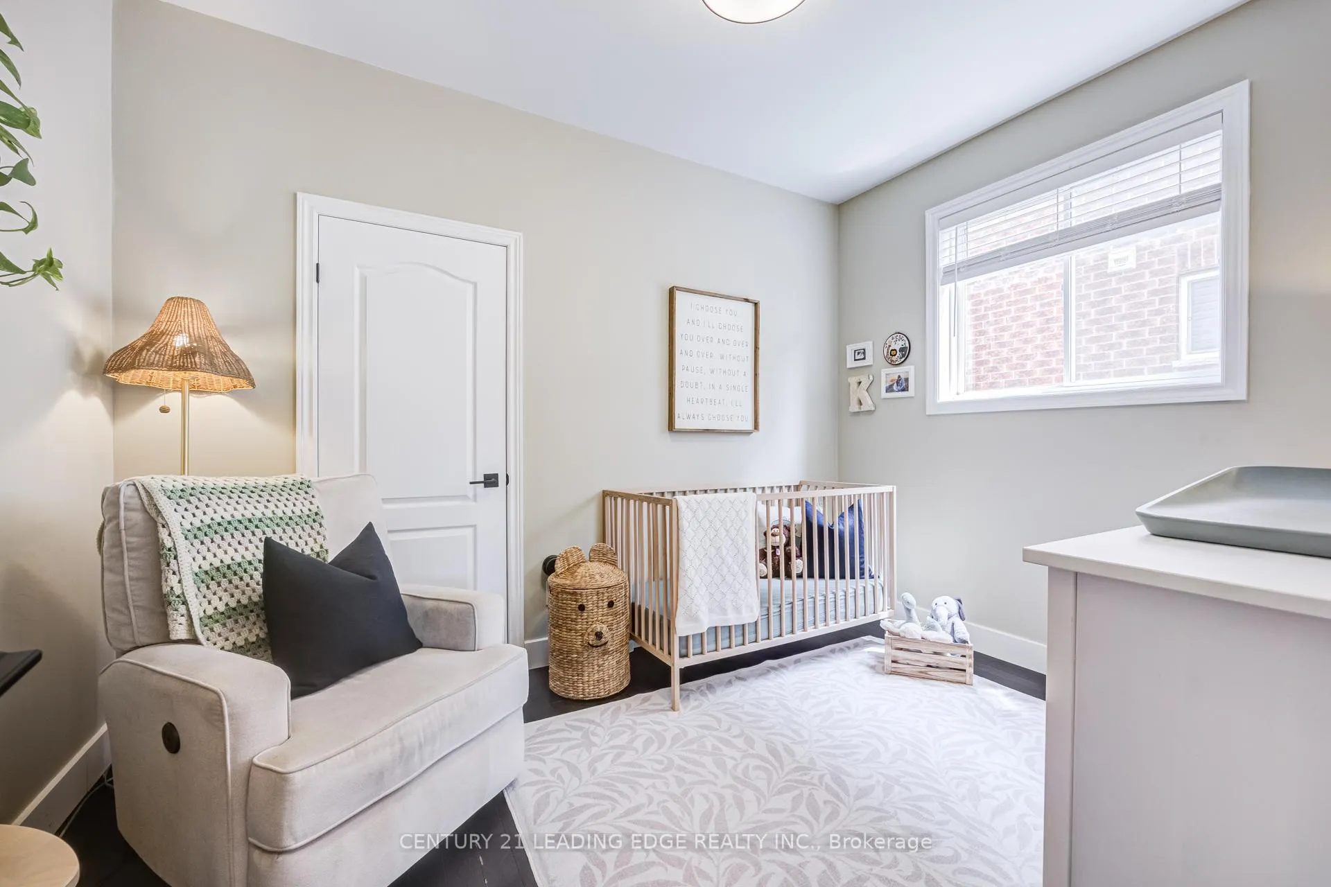 Photo 12 of 85 Darius Harns Drive, Whitby, Brooklin — HOMEH