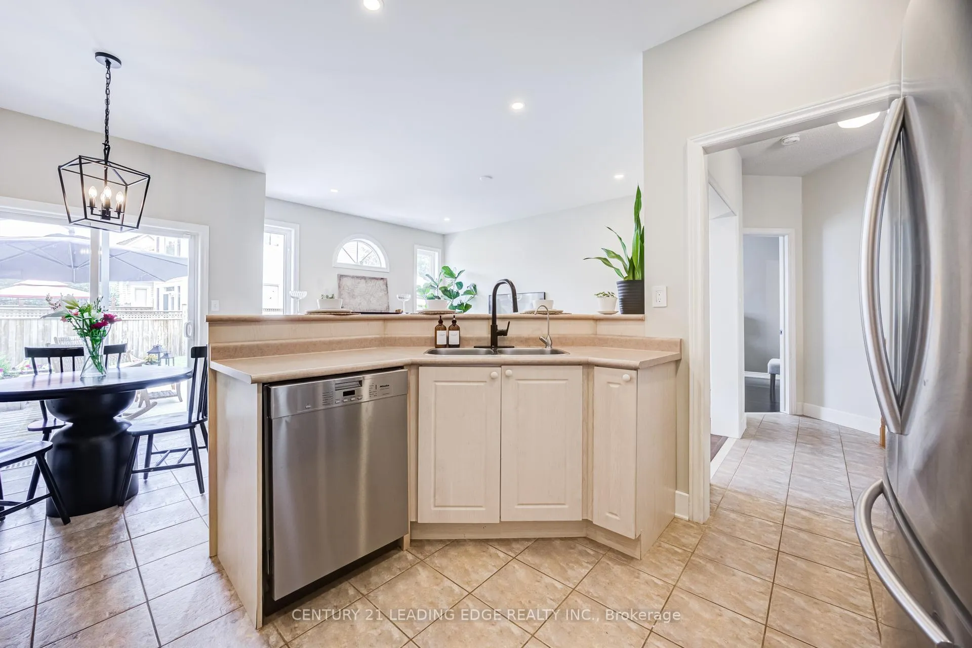 Photo 27 of 85 Darius Harns Drive, Whitby, Brooklin — HOMEH