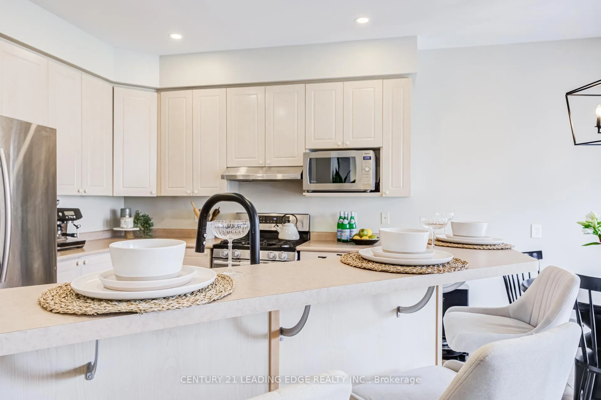 Photo 31 of 85 Darius Harns Drive, Whitby, Brooklin — HOMEH