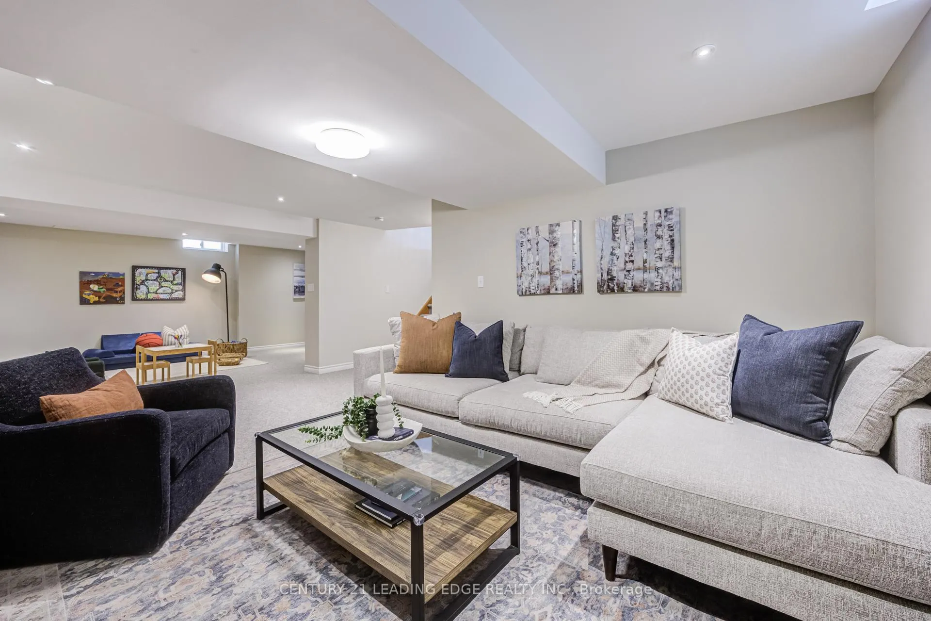Photo 41 of 85 Darius Harns Drive, Whitby, Brooklin — HOMEH