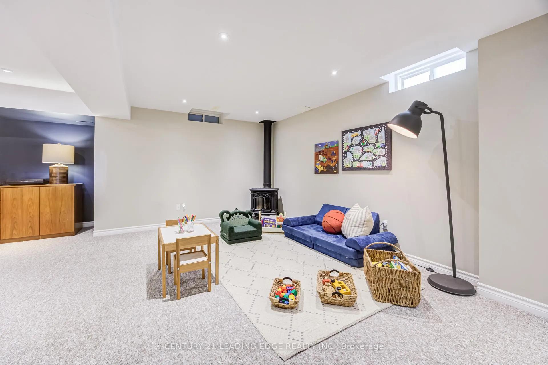 Photo 43 of 85 Darius Harns Drive, Whitby, Brooklin — HOMEH