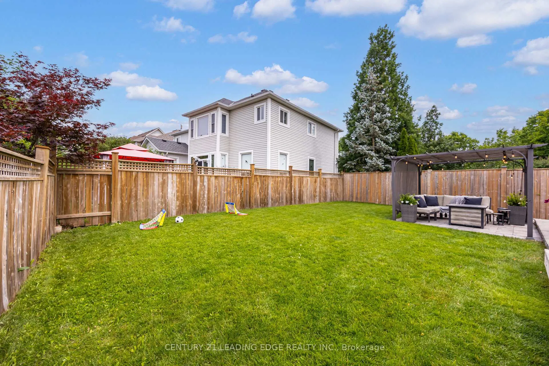 Photo 48 of 85 Darius Harns Drive, Whitby, Brooklin — HOMEH