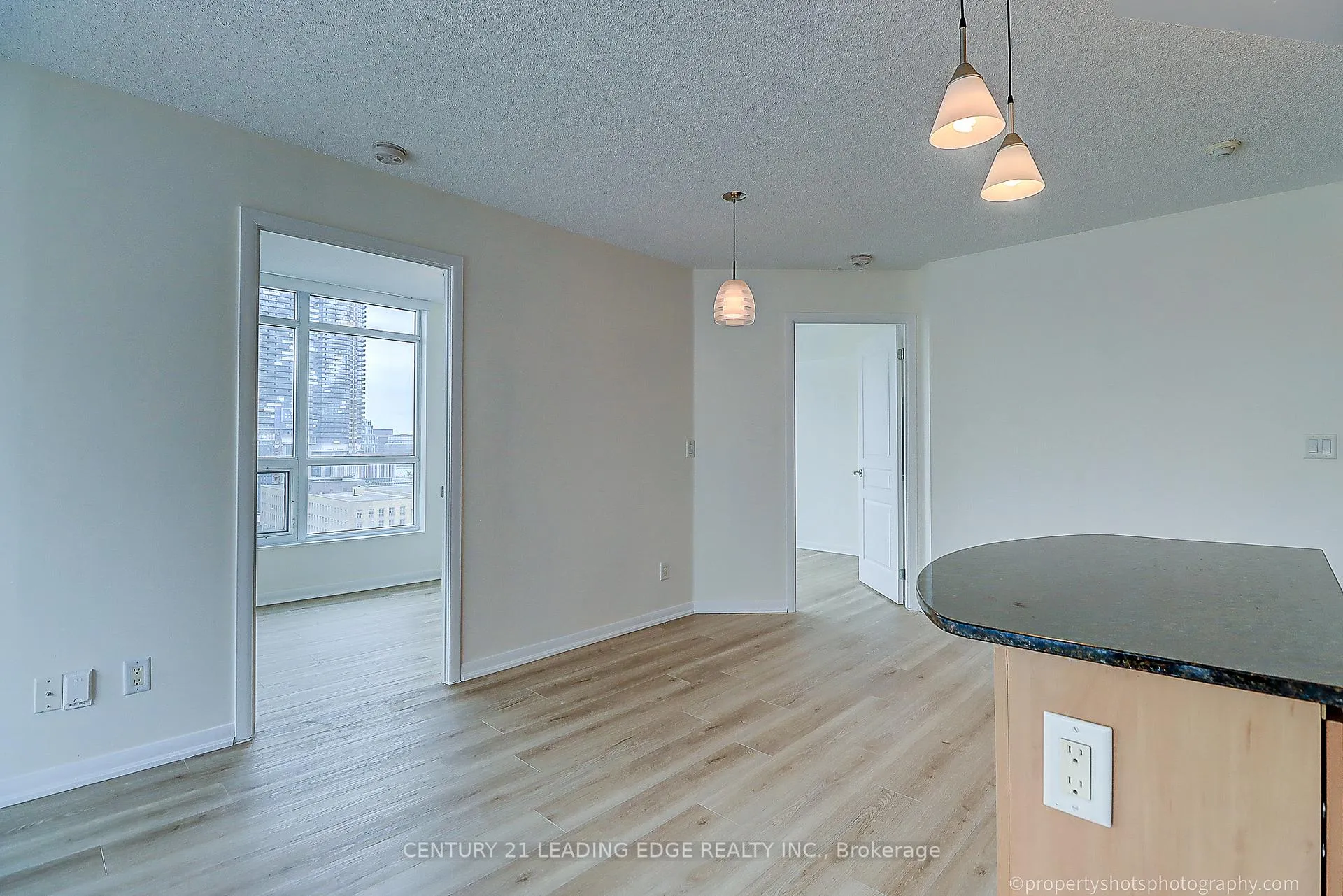 Photo 6 of Unit 1305, 18 Yonge Street, Toronto, Waterfront Communities — HOMEH