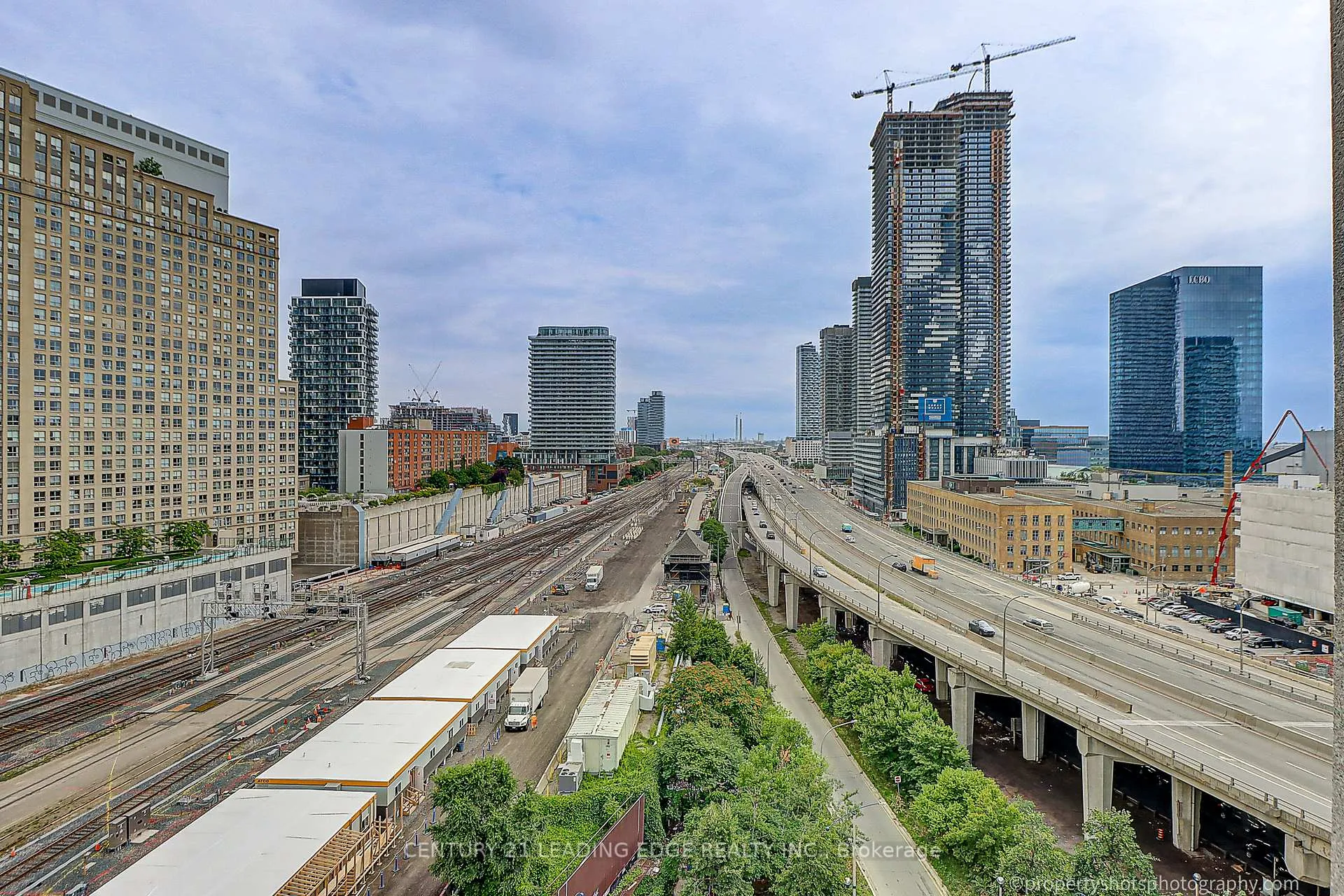 Photo 22 of Unit 1305, 18 Yonge Street, Toronto, Waterfront Communities — HOMEH