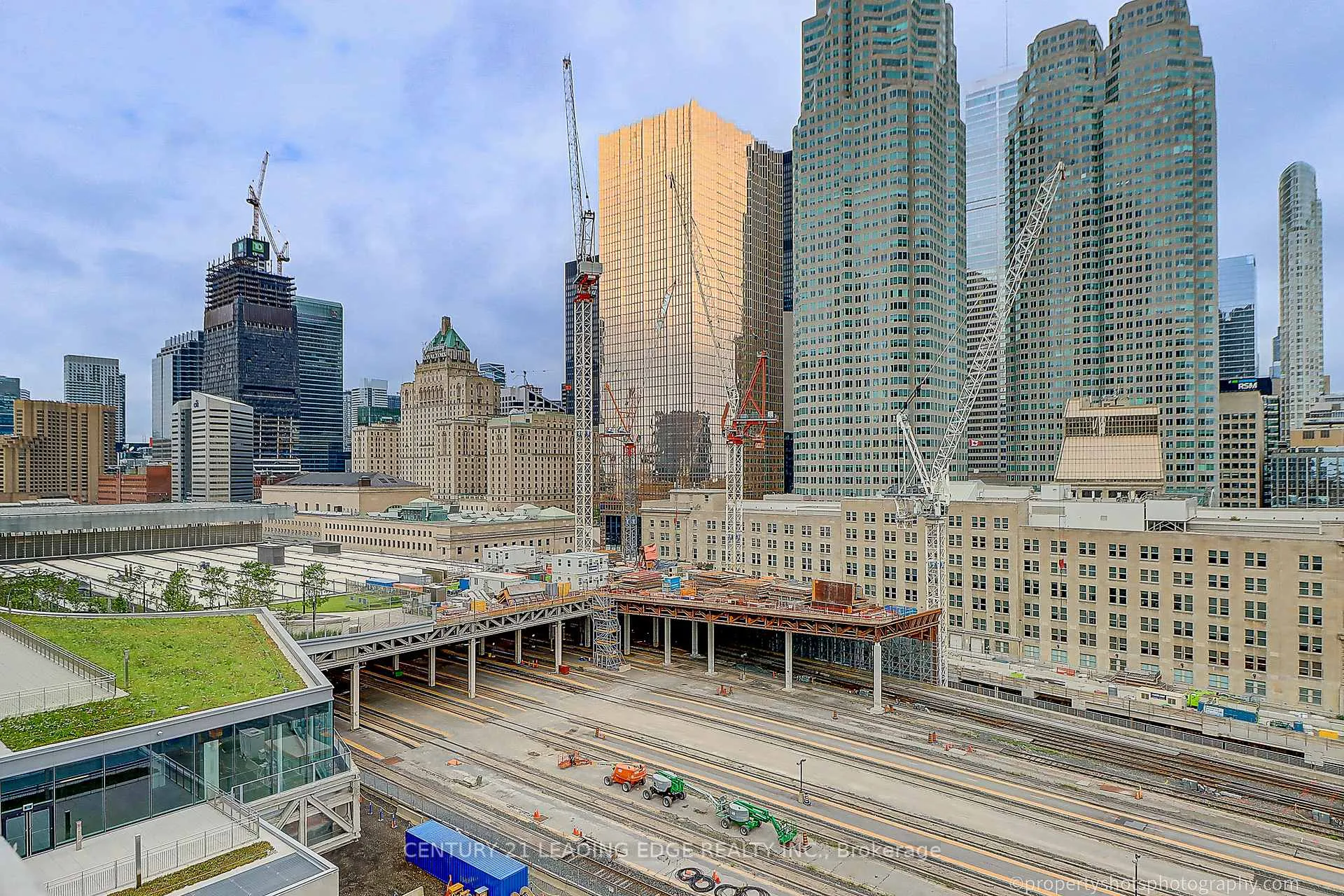 Photo 24 of Unit 1305, 18 Yonge Street, Toronto, Waterfront Communities — HOMEH
