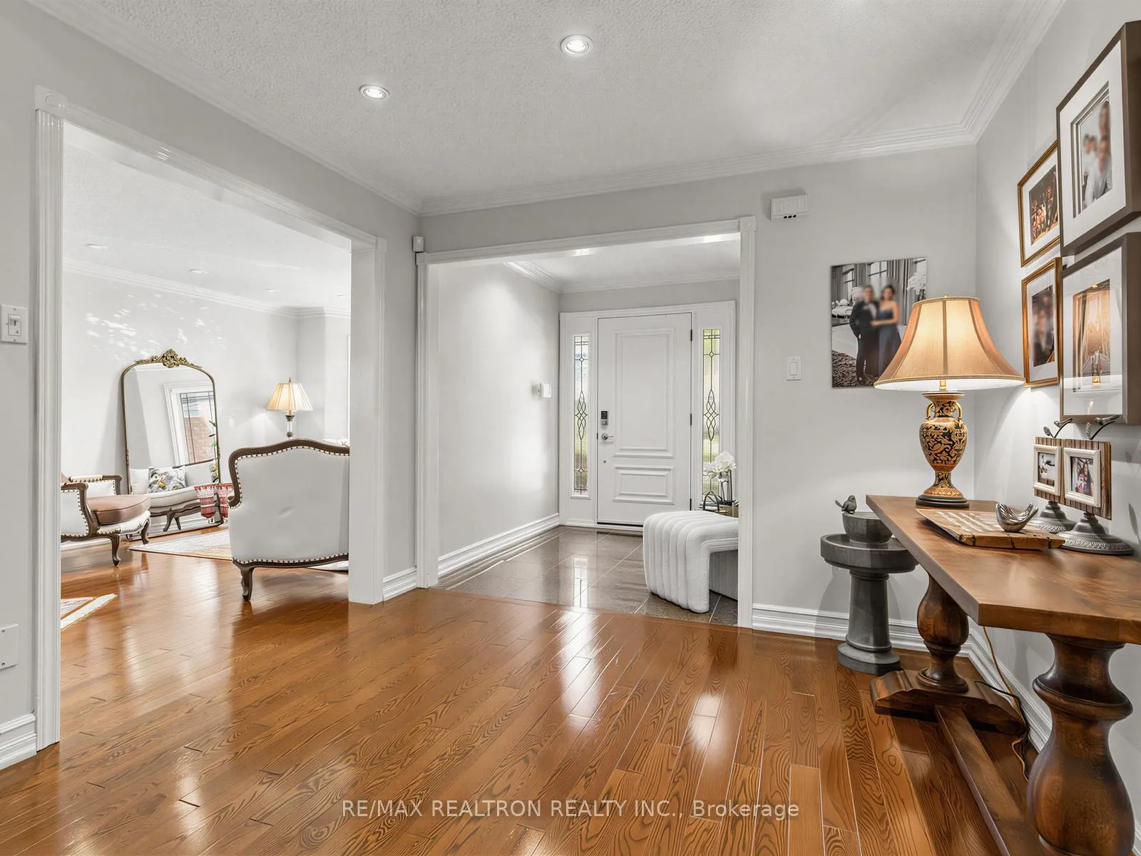 Photo 4 of 210 Westmount Boulevard, Vaughan, Beverley Glen — HOMEH