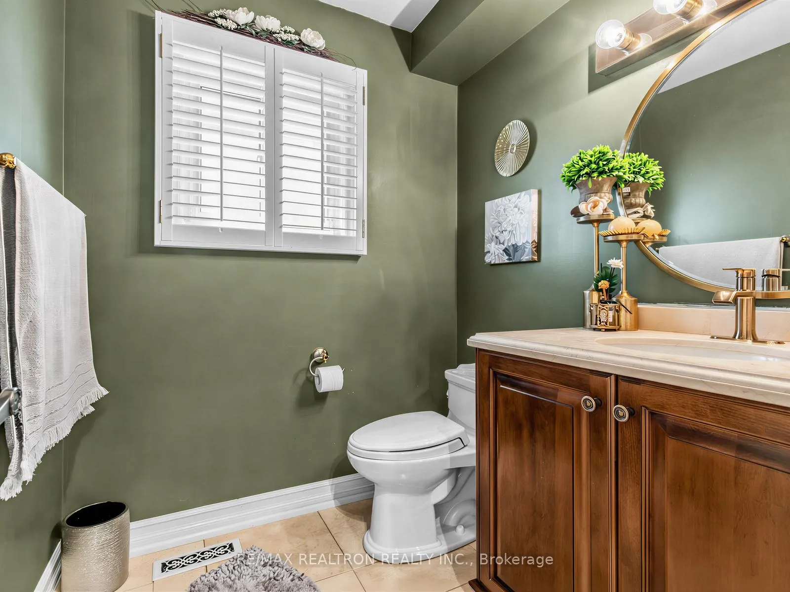 Photo 21 of 210 Westmount Boulevard, Vaughan, Beverley Glen — HOMEH