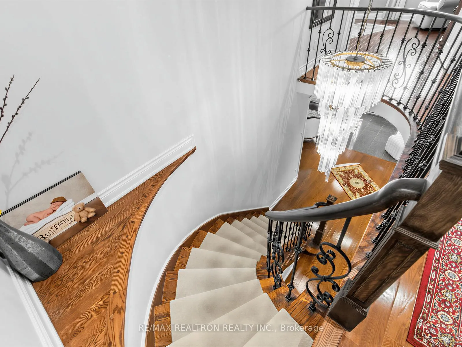 Photo 22 of 210 Westmount Boulevard, Vaughan, Beverley Glen — HOMEH