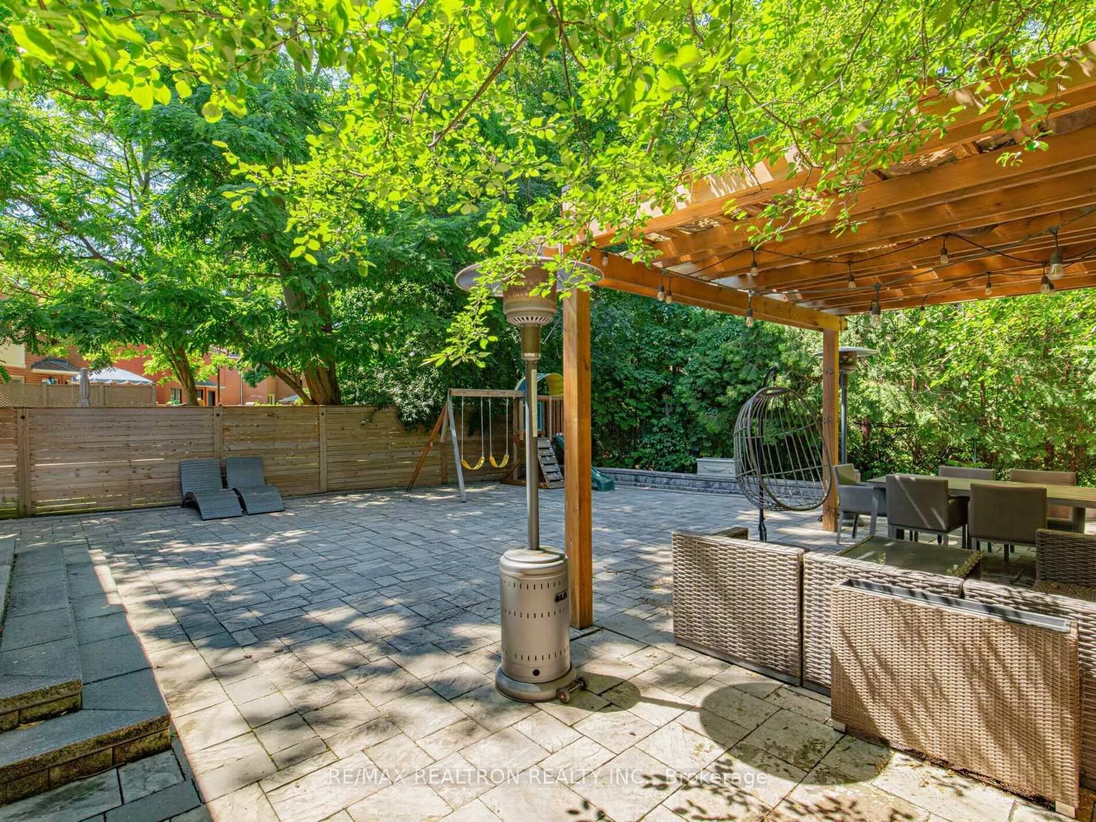 Photo 35 of 210 Westmount Boulevard, Vaughan, Beverley Glen — HOMEH