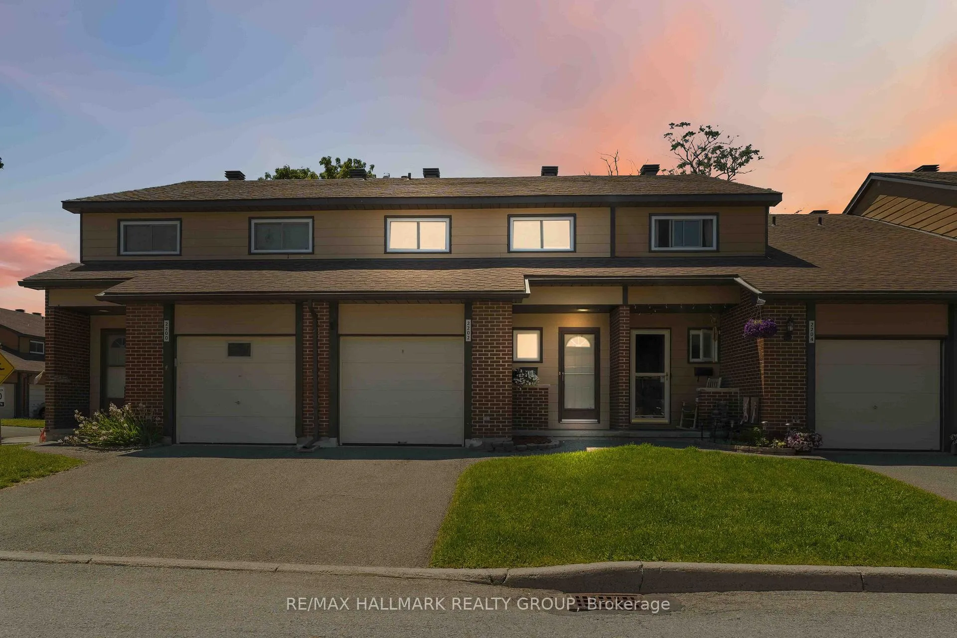 Photo 1 of Unit 48, 2202 Orient Park Drive, Ottawa, Blackburn Hamlet (South) — HOMEH