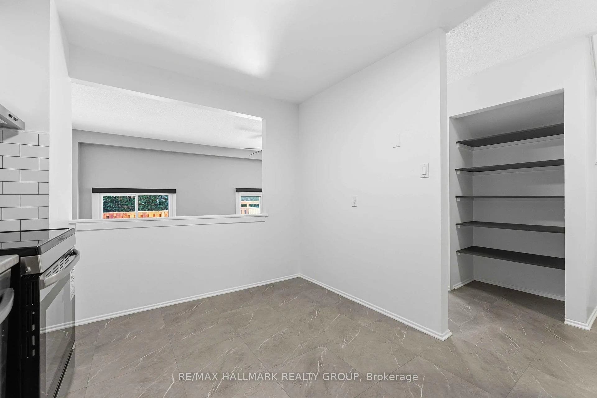 Photo 9 of Unit 48, 2202 Orient Park Drive, Ottawa, Blackburn Hamlet (South) — HOMEH