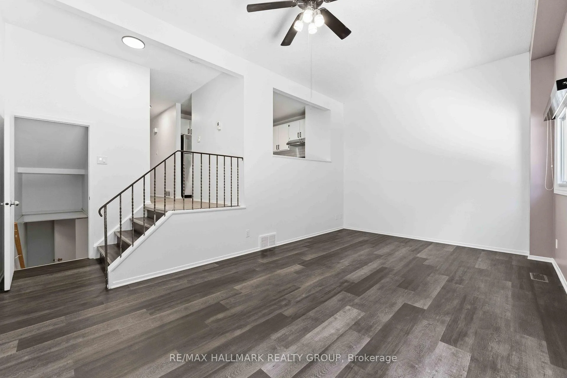 Photo 13 of Unit 48, 2202 Orient Park Drive, Ottawa, Blackburn Hamlet (South) — HOMEH