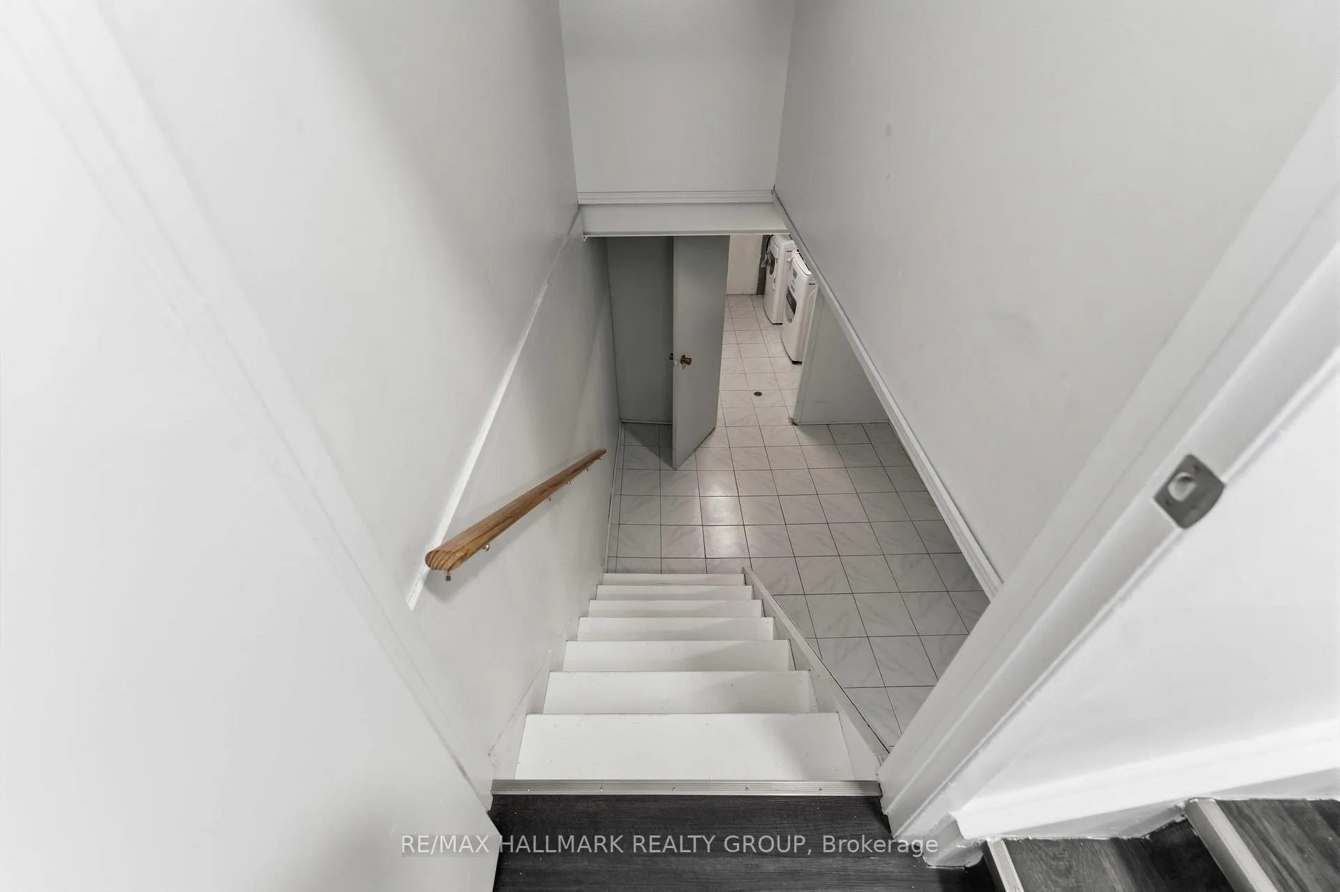 Photo 30 of Unit 48, 2202 Orient Park Drive, Ottawa, Blackburn Hamlet (South) — HOMEH