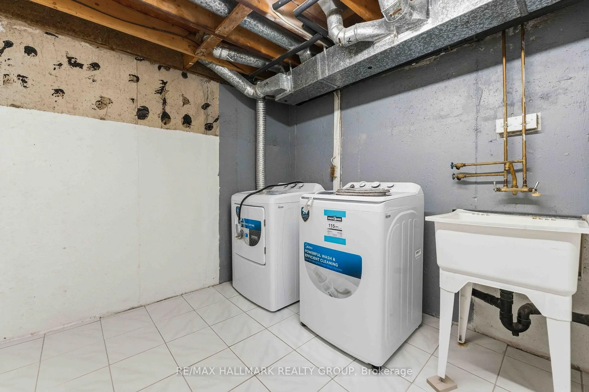 Photo 33 of Unit 48, 2202 Orient Park Drive, Ottawa, Blackburn Hamlet (South) — HOMEH