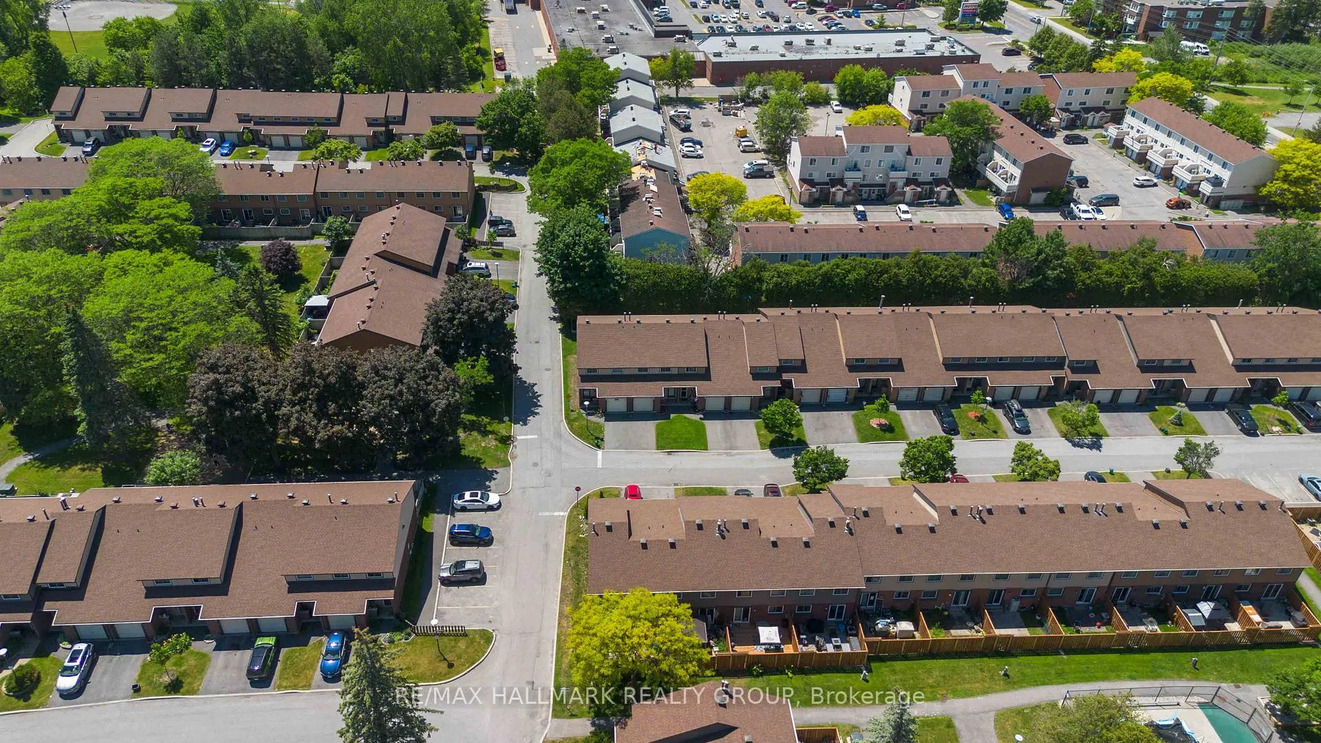 Photo 42 of Unit 48, 2202 Orient Park Drive, Ottawa, Blackburn Hamlet (South) — HOMEH