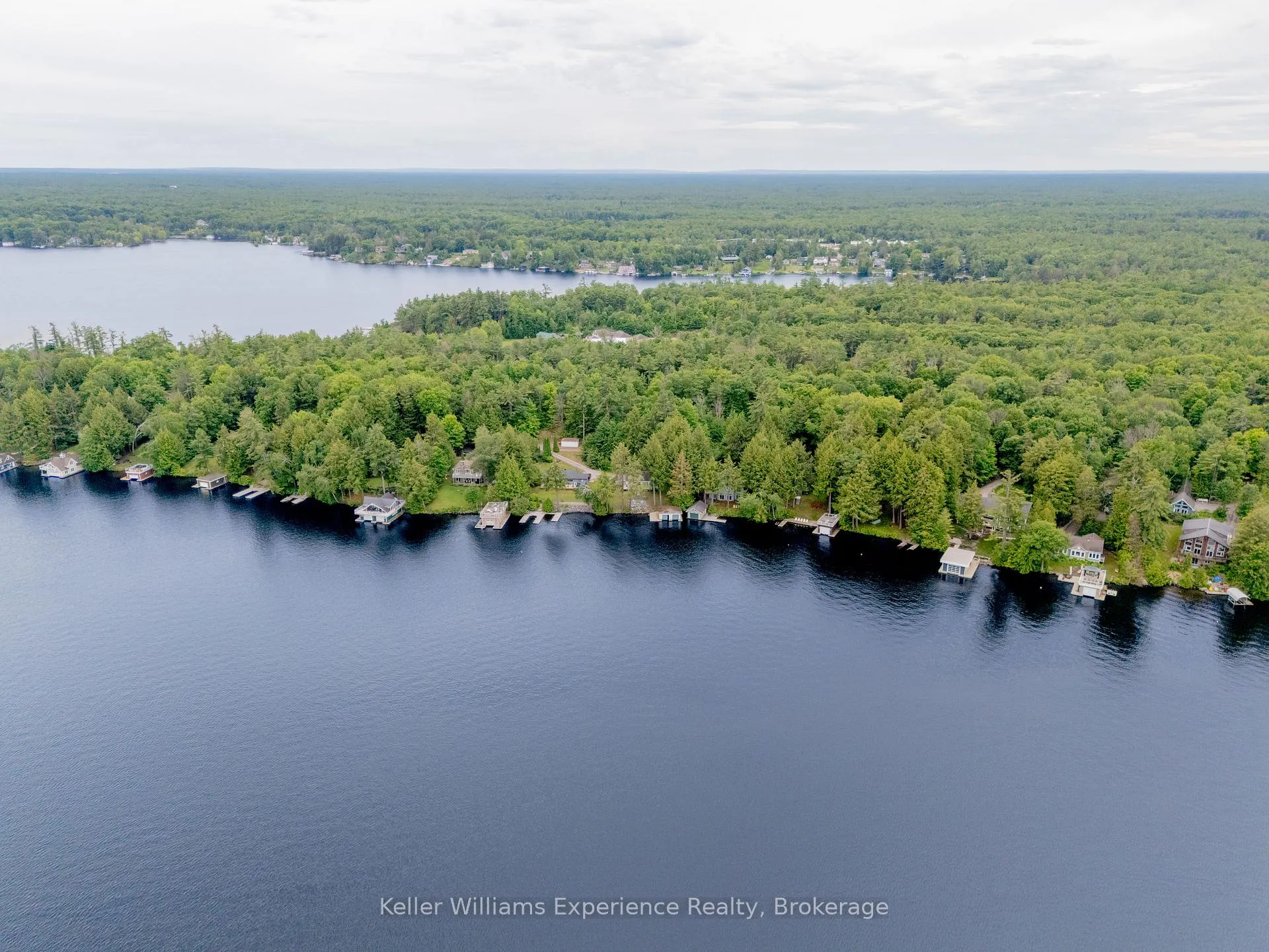Photo 6 of Unit 2, 1018 Georgina Way, Gravenhurst, Muskoka (S) — HOMEH