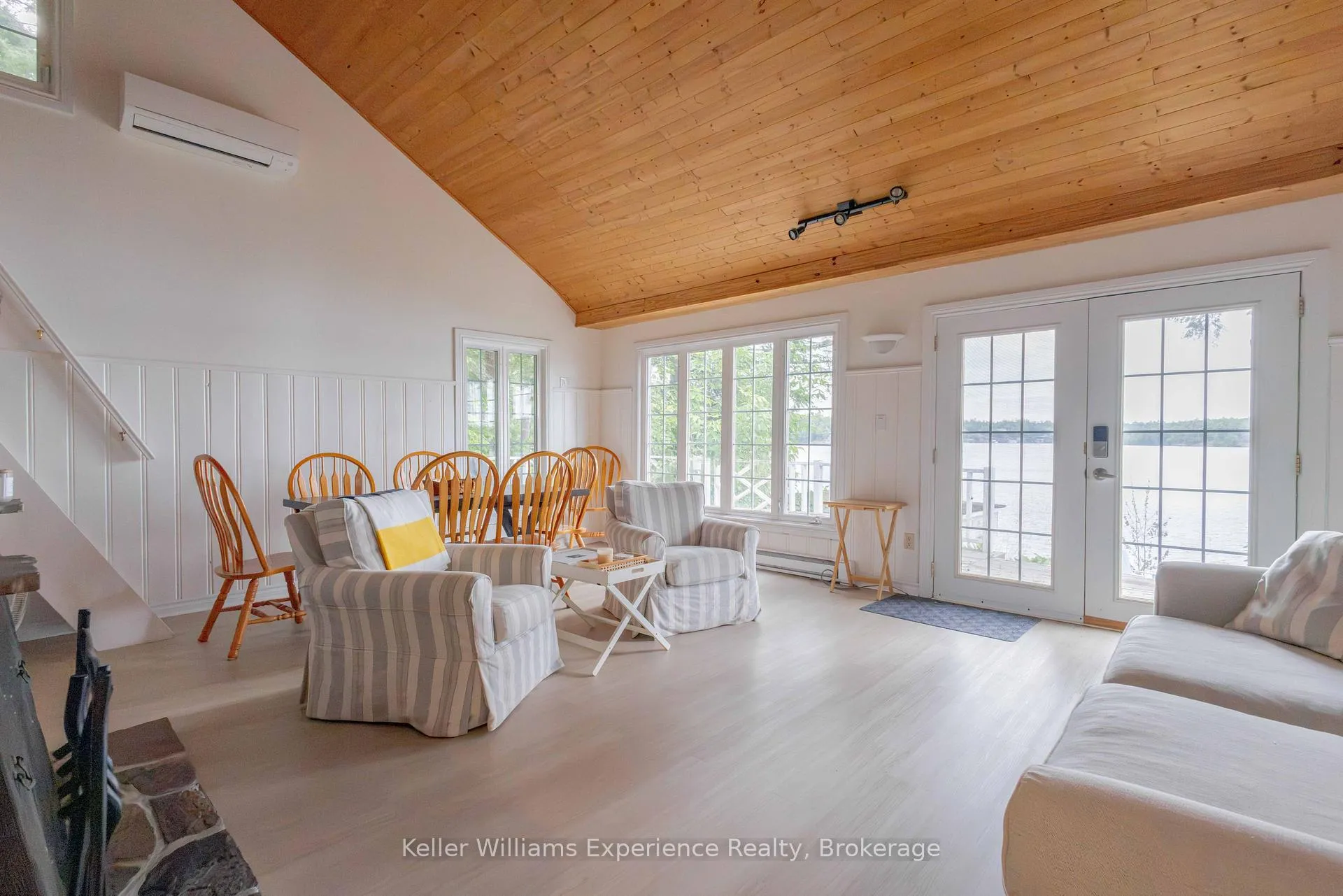 Photo 14 of Unit 2, 1018 Georgina Way, Gravenhurst, Muskoka (S) — HOMEH