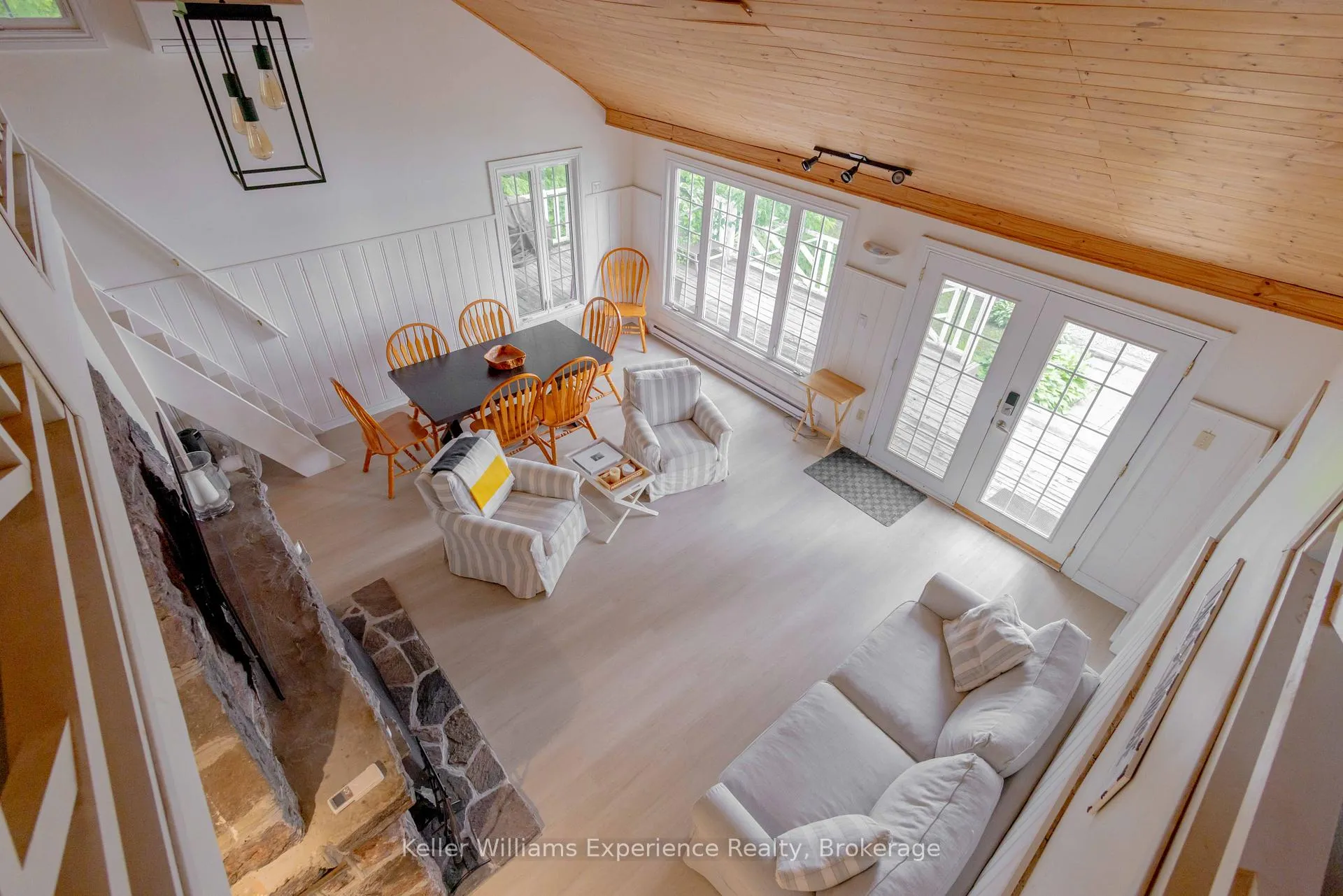 Photo 18 of Unit 2, 1018 Georgina Way, Gravenhurst, Muskoka (S) — HOMEH