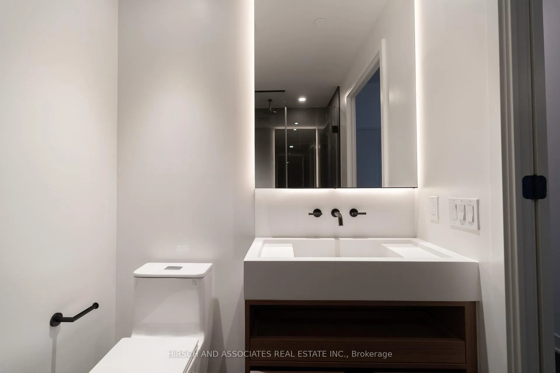 Photo 19 of Unit 5003, 55 Charles Street E, Toronto, Church-Yonge Corridor — HOMEH