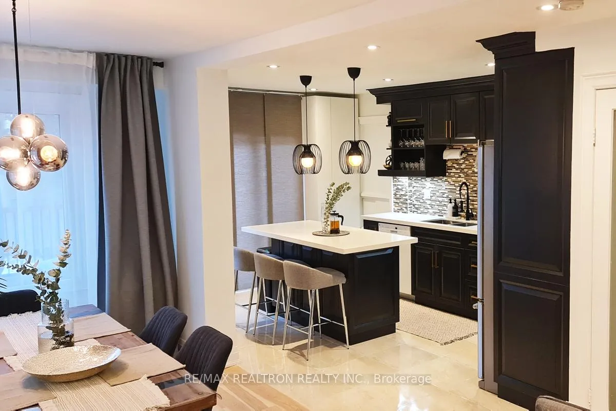 Photo 2 of Unit # Upper, 657 Cognac Crescent, Pickering, Amberlea — HOMEH