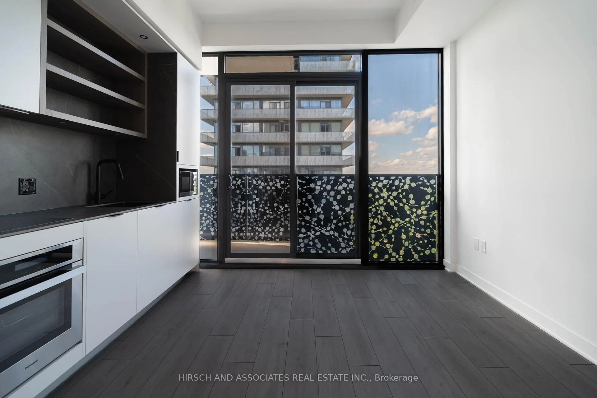 Photo 6 of Unit 5010, 55 Charles Street E, Toronto, Church-Yonge Corridor — HOMEH