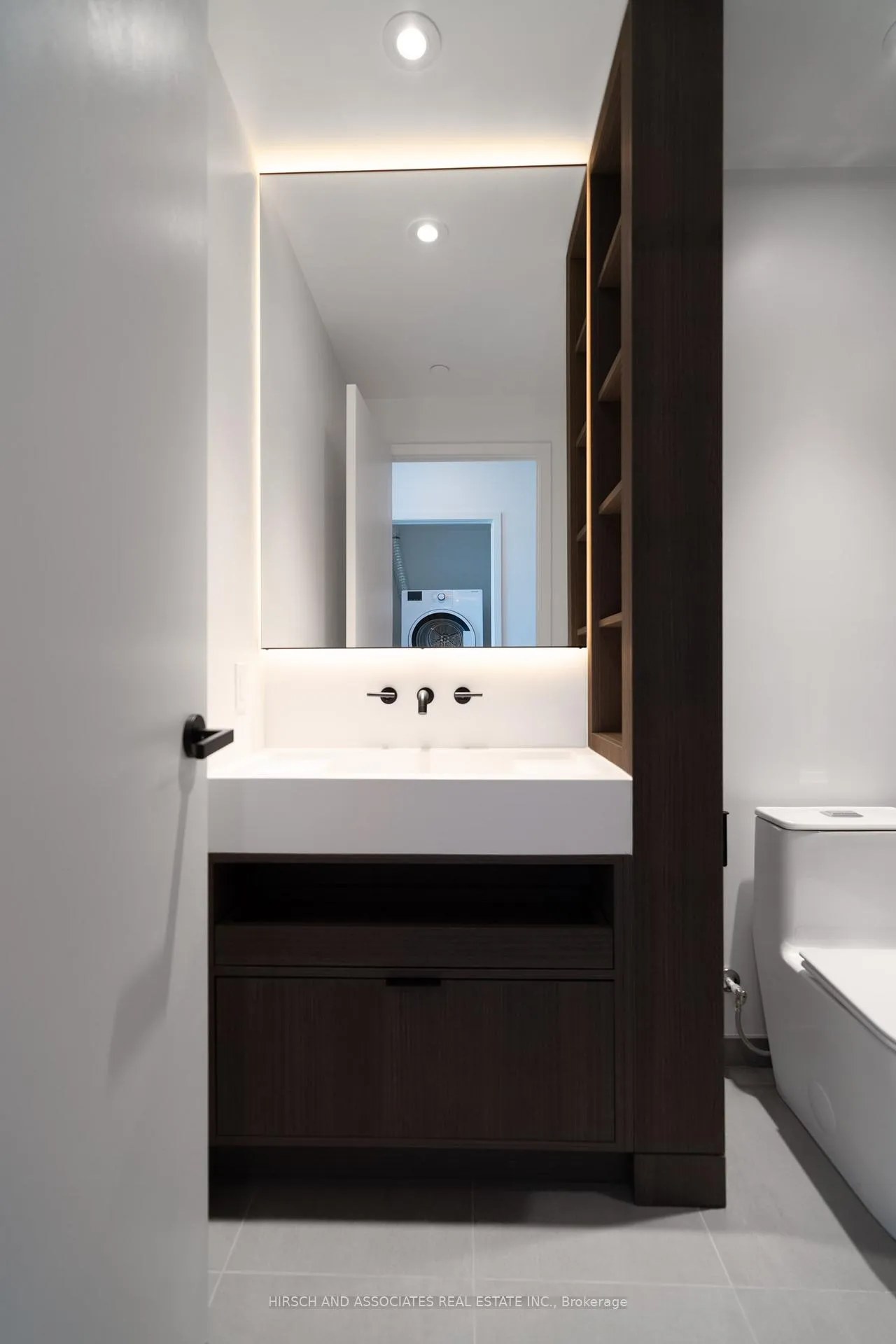 Photo 14 of Unit 5010, 55 Charles Street E, Toronto, Church-Yonge Corridor — HOMEH