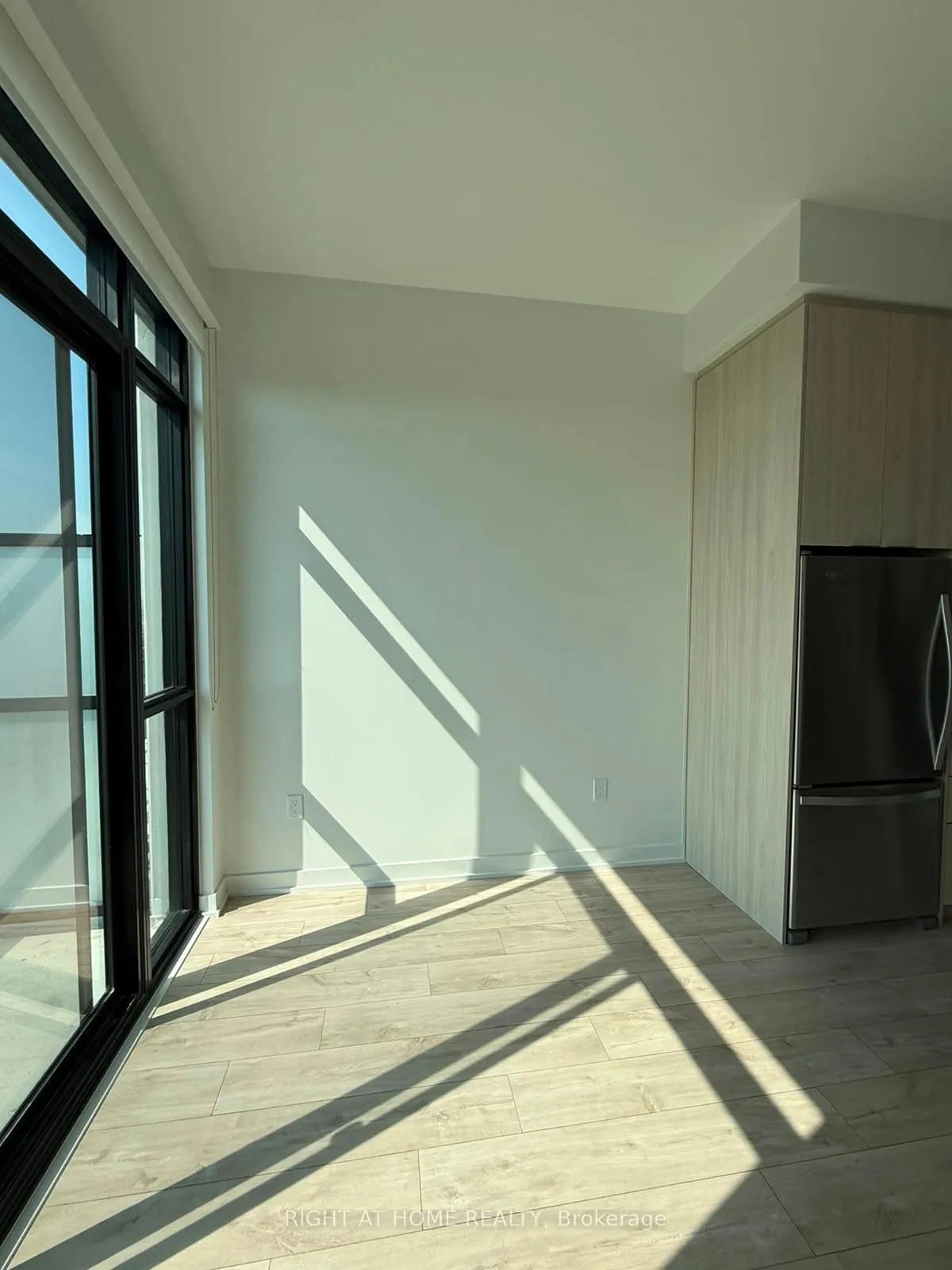 Photo 7 of Unit 815, 740 Whitlock Avenue, Milton, Cobban — HOMEH