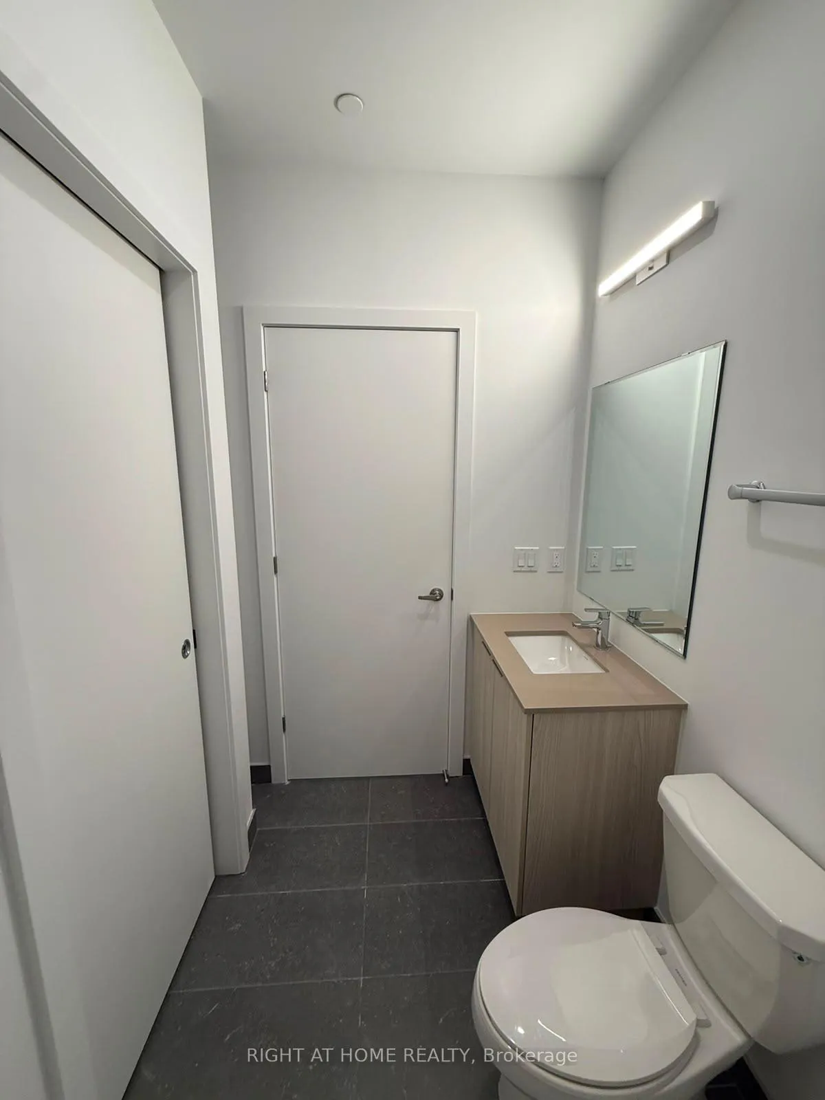 Photo 11 of Unit 815, 740 Whitlock Avenue, Milton, Cobban — HOMEH