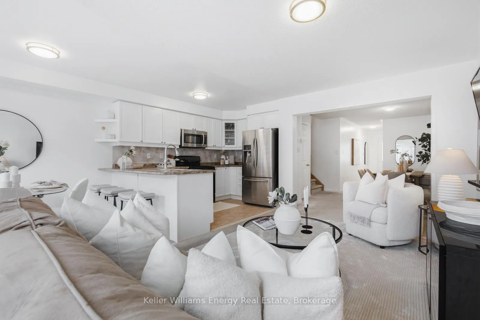Photo 7 of 48 Atlantis Drive, Whitby, Blue Grass Meadows — HOMEH