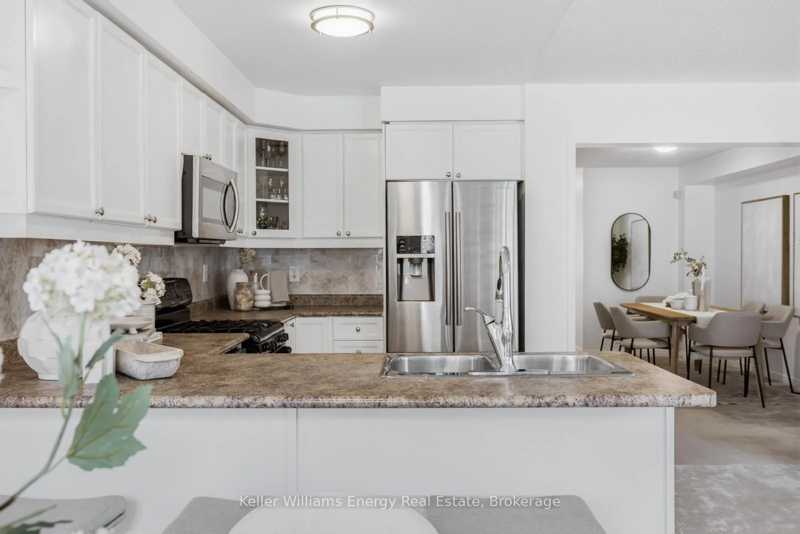 Photo 10 of 48 Atlantis Drive, Whitby, Blue Grass Meadows — HOMEH