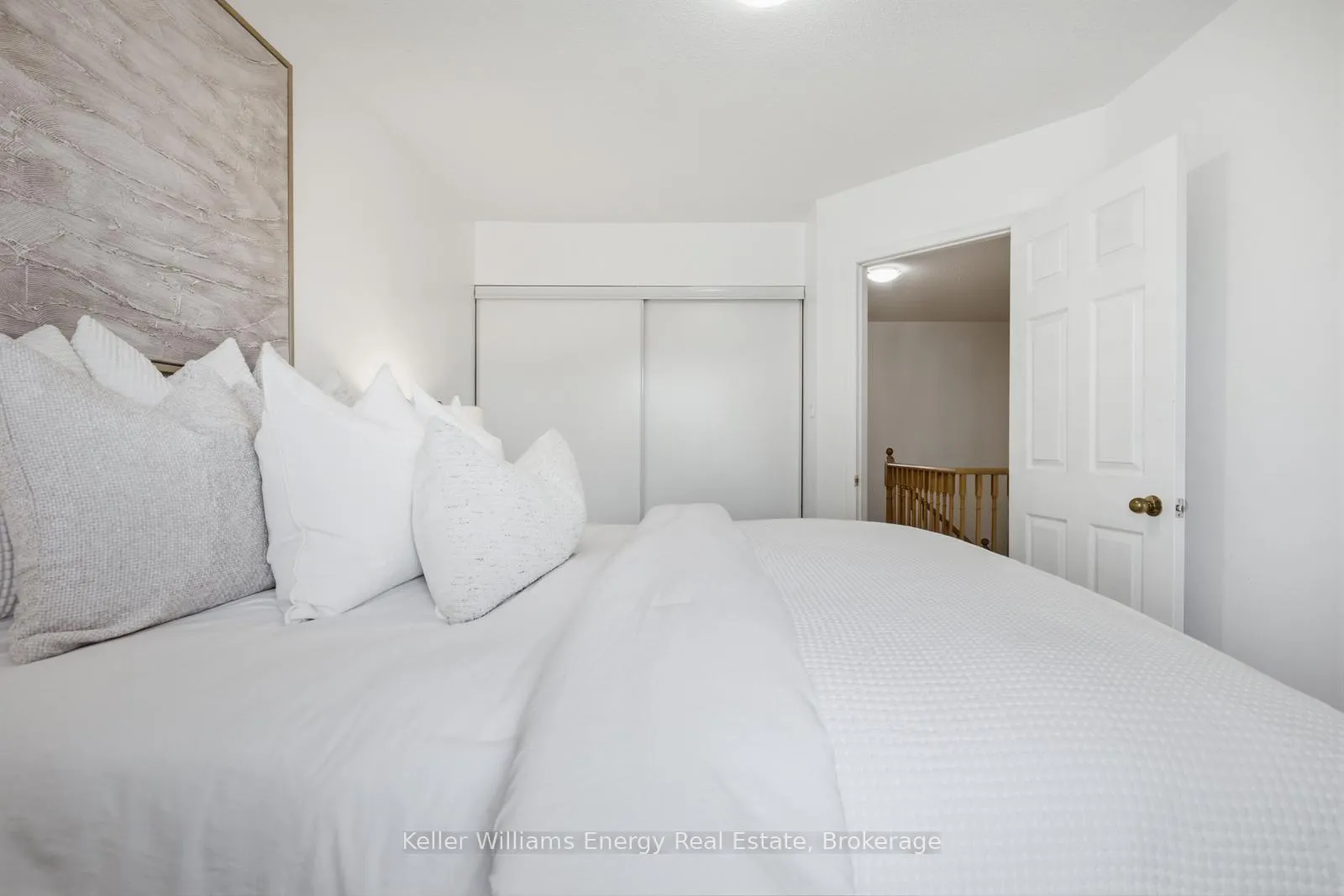 Photo 20 of 48 Atlantis Drive, Whitby, Blue Grass Meadows — HOMEH