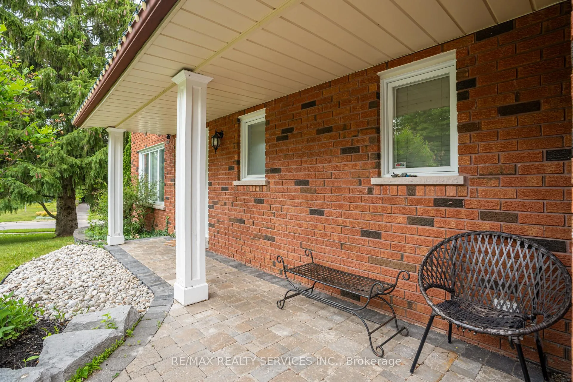 Photo 4 of 53 Marilyn Street, Caledon, Caledon East — HOMEH
