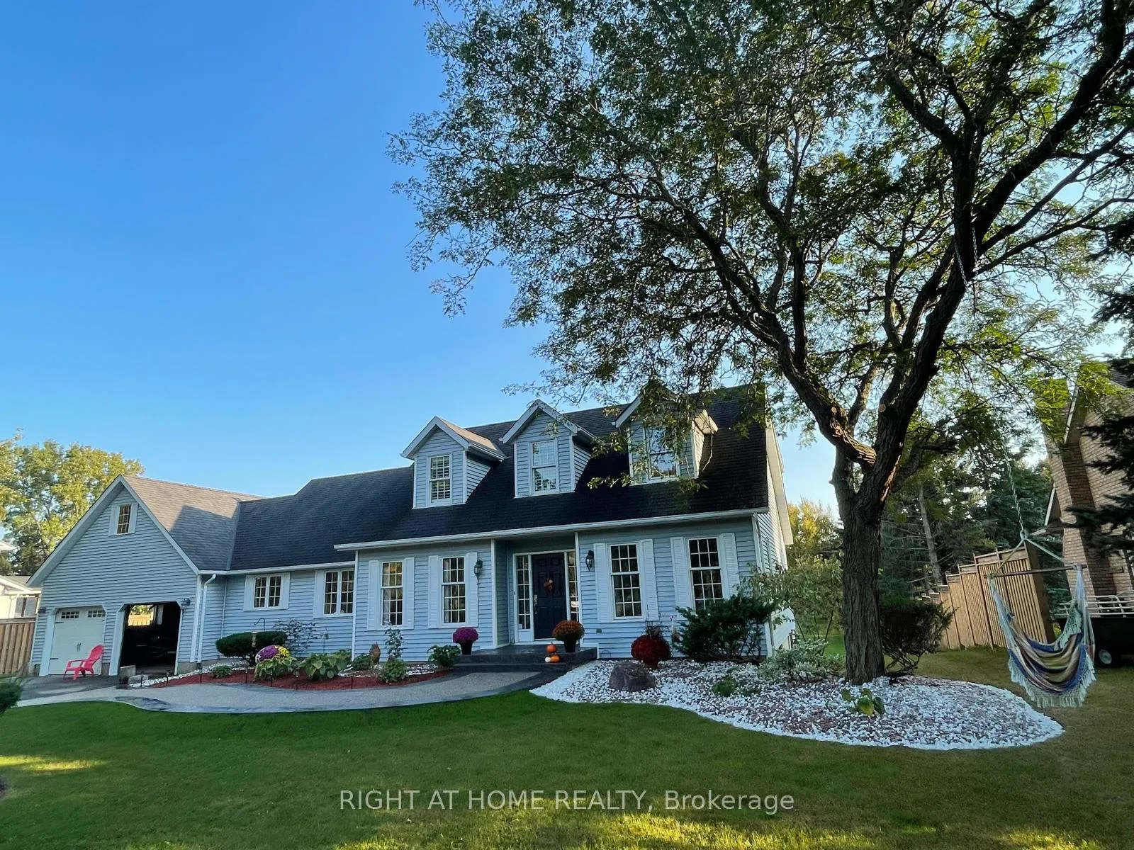Photo 2 of 1080 Quaker Road, Pelham, Fonthill — HOMEH