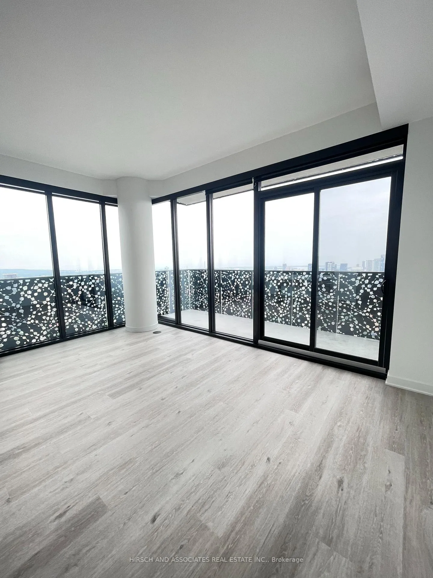 Photo 3 of Unit 4902, 55 Charles Street E, Toronto, Church-Yonge Corridor — HOMEH