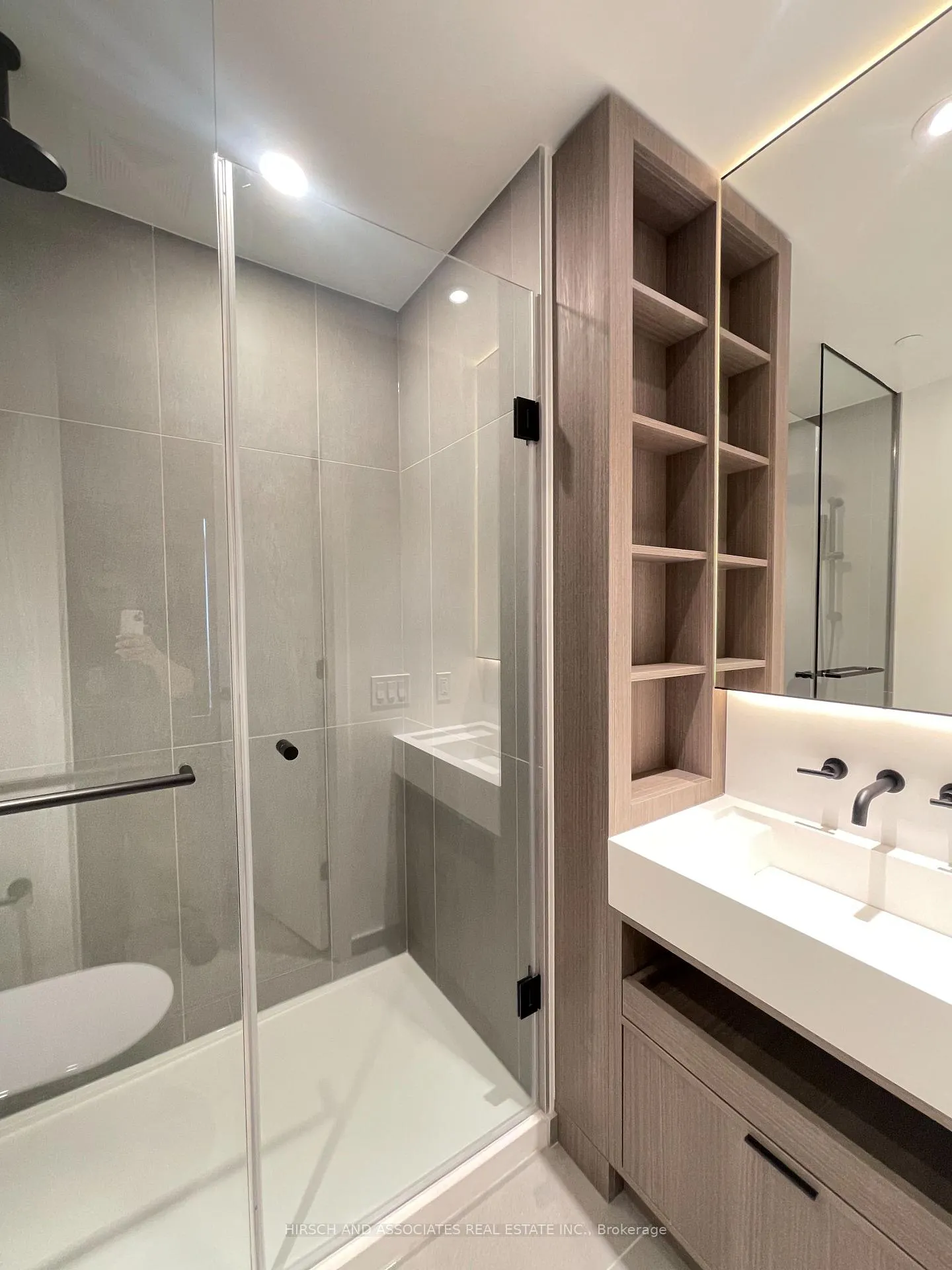 Photo 17 of Unit 4902, 55 Charles Street E, Toronto, Church-Yonge Corridor — HOMEH