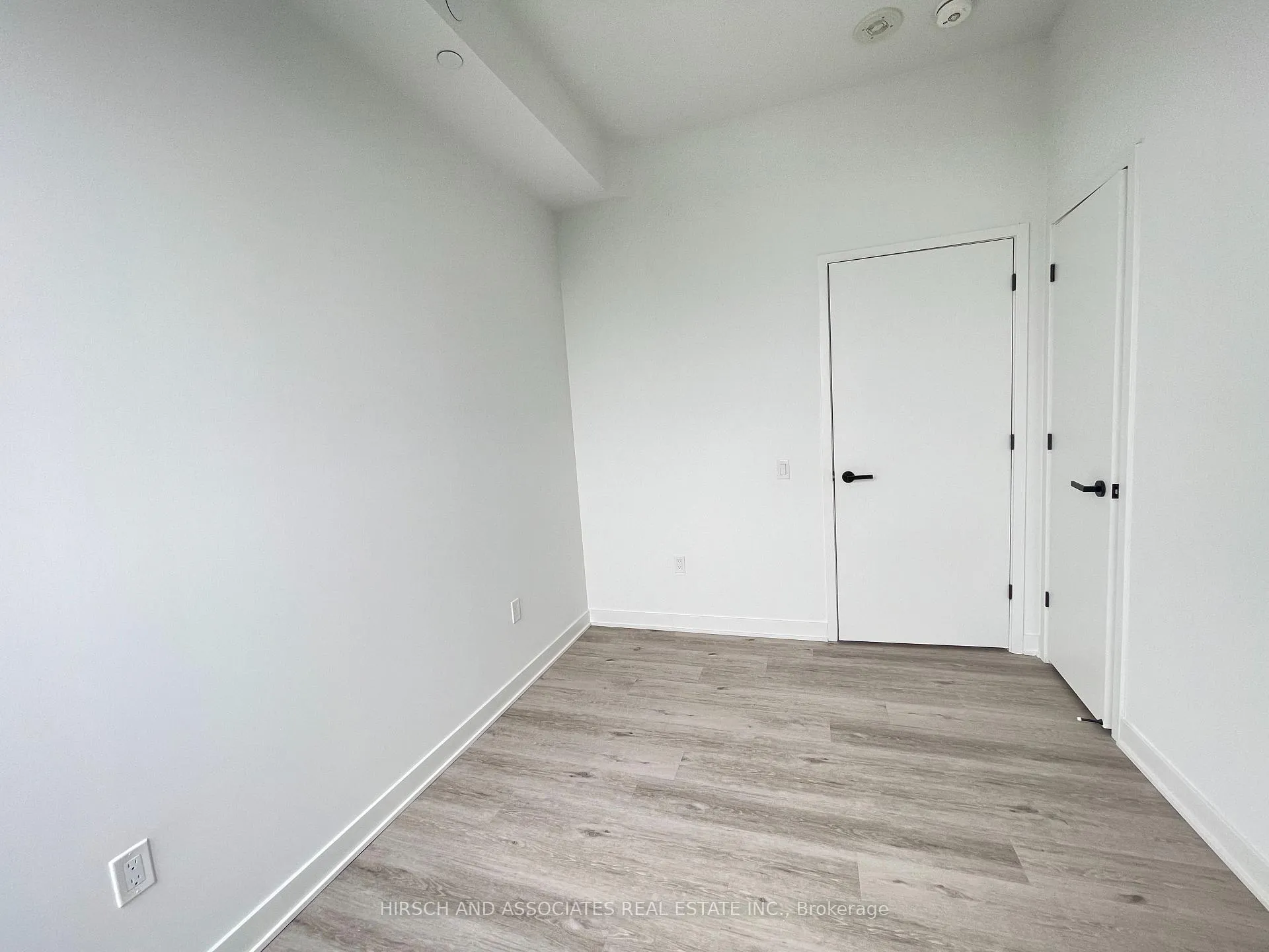 Photo 19 of Unit 4902, 55 Charles Street E, Toronto, Church-Yonge Corridor — HOMEH