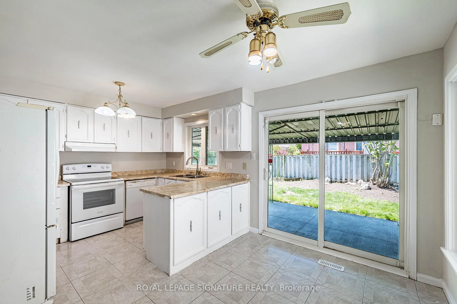 Photo 11 of 13 Jaffa Drive, Brampton, Northgate — HOMEH