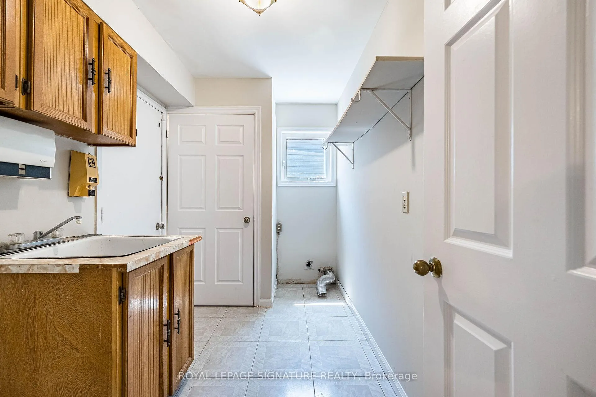 Photo 15 of 13 Jaffa Drive, Brampton, Northgate — HOMEH